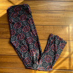 Circle design TC LuLaRoe leggings
